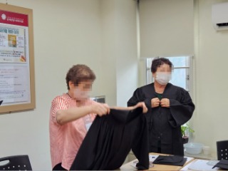 학사복 입는중2.jpg